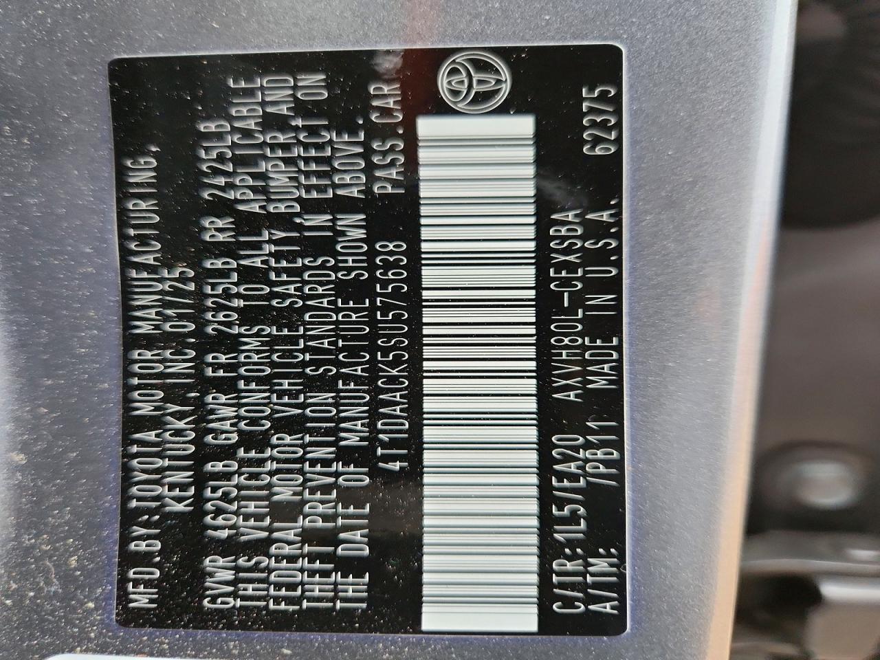 2025 TOYOTA CAMRY SE photo 13