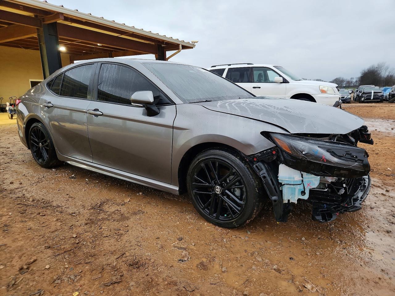 2025 TOYOTA CAMRY SE photo 4