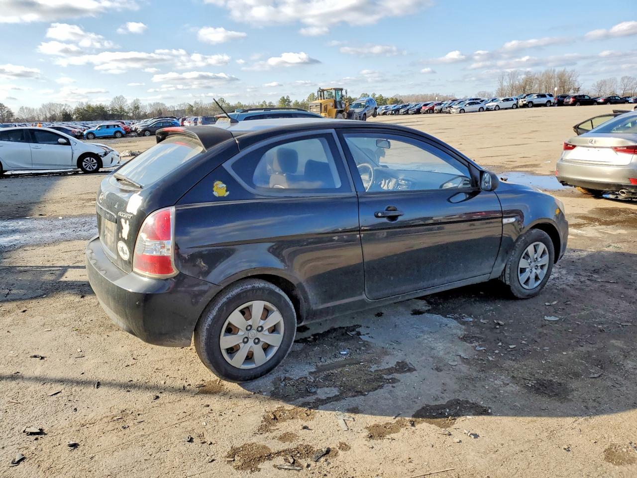 2010 HYUNDAI ACCENT GS photo 3