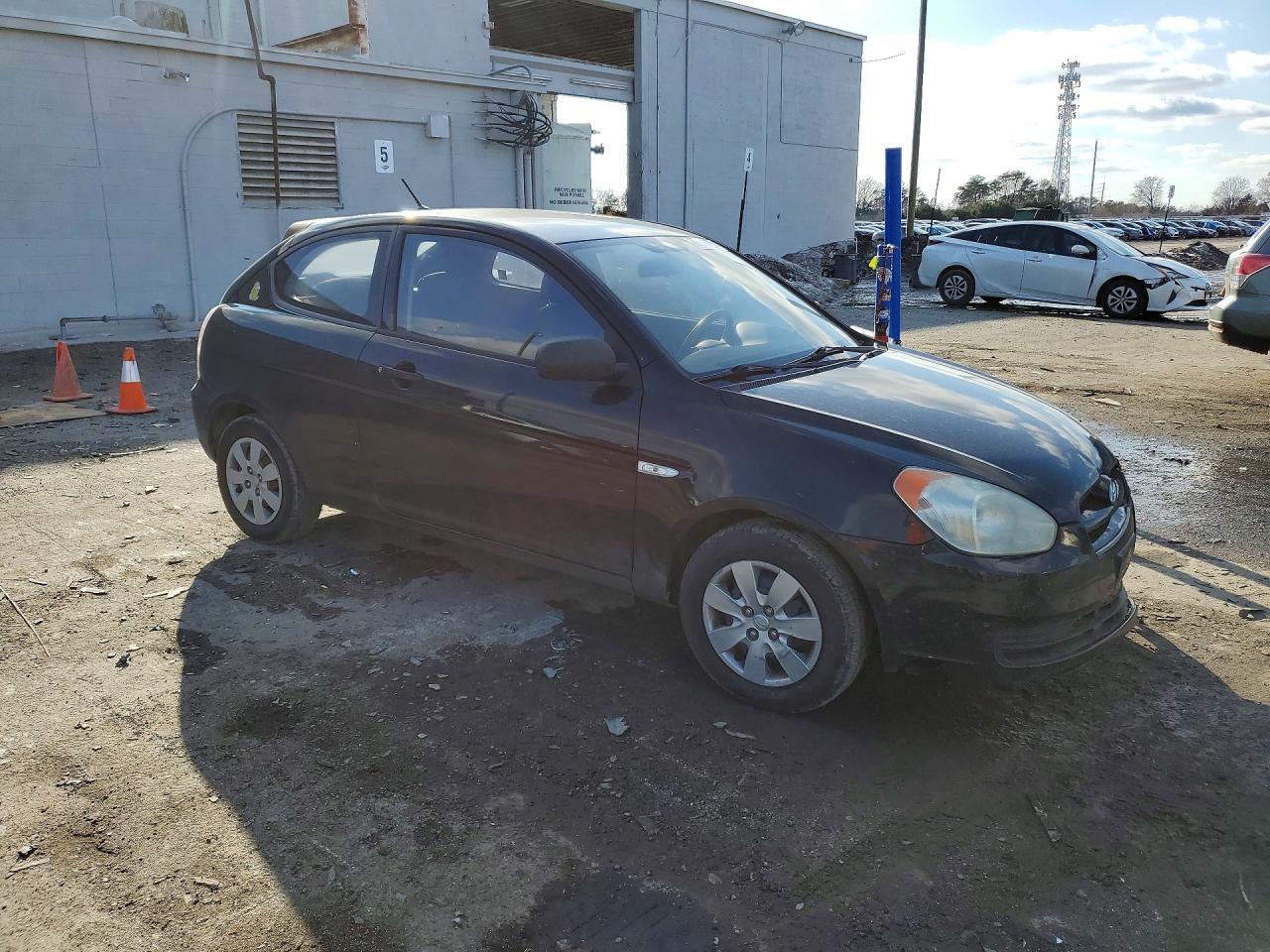2010 HYUNDAI ACCENT GS photo 4