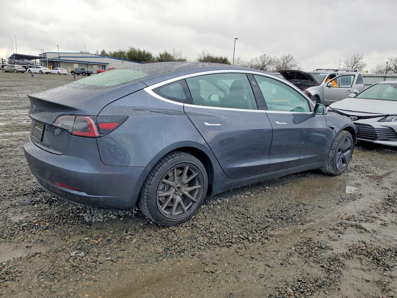 2019 TESLA MODEL 3 photo 5