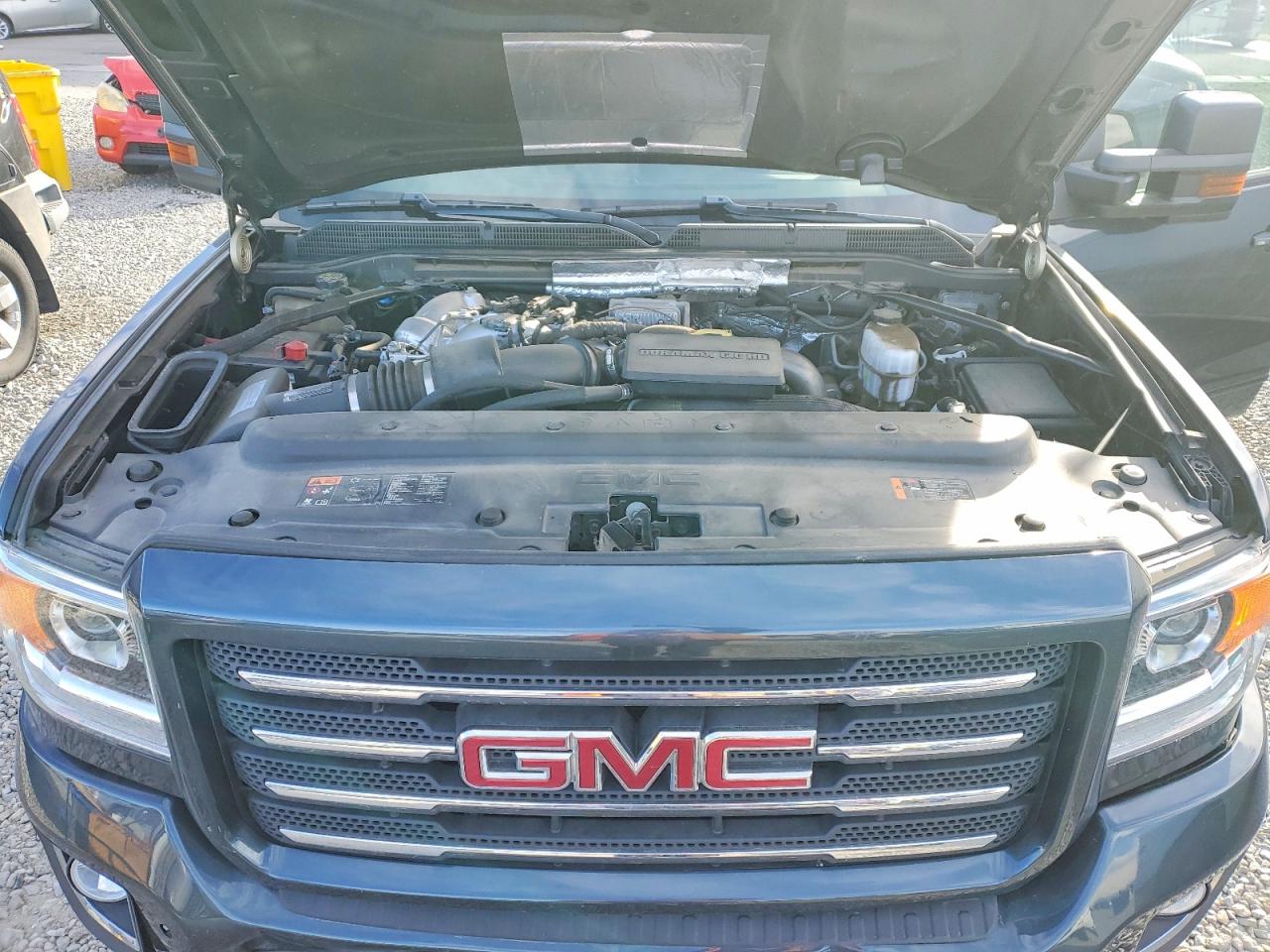 2019 GMC SIERRA K2500 SLT photo 21