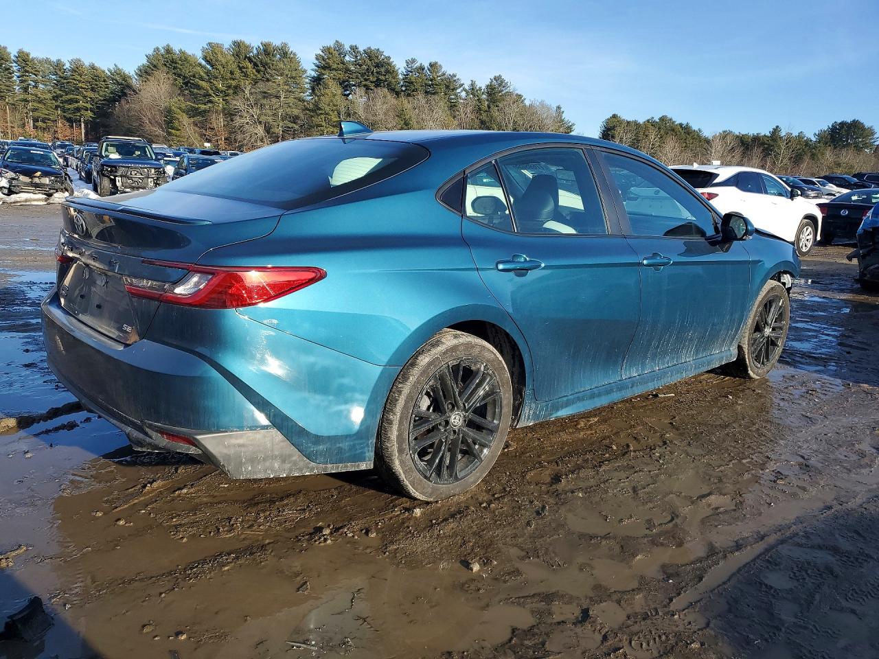 2025 TOYOTA CAMRY XSE photo 3