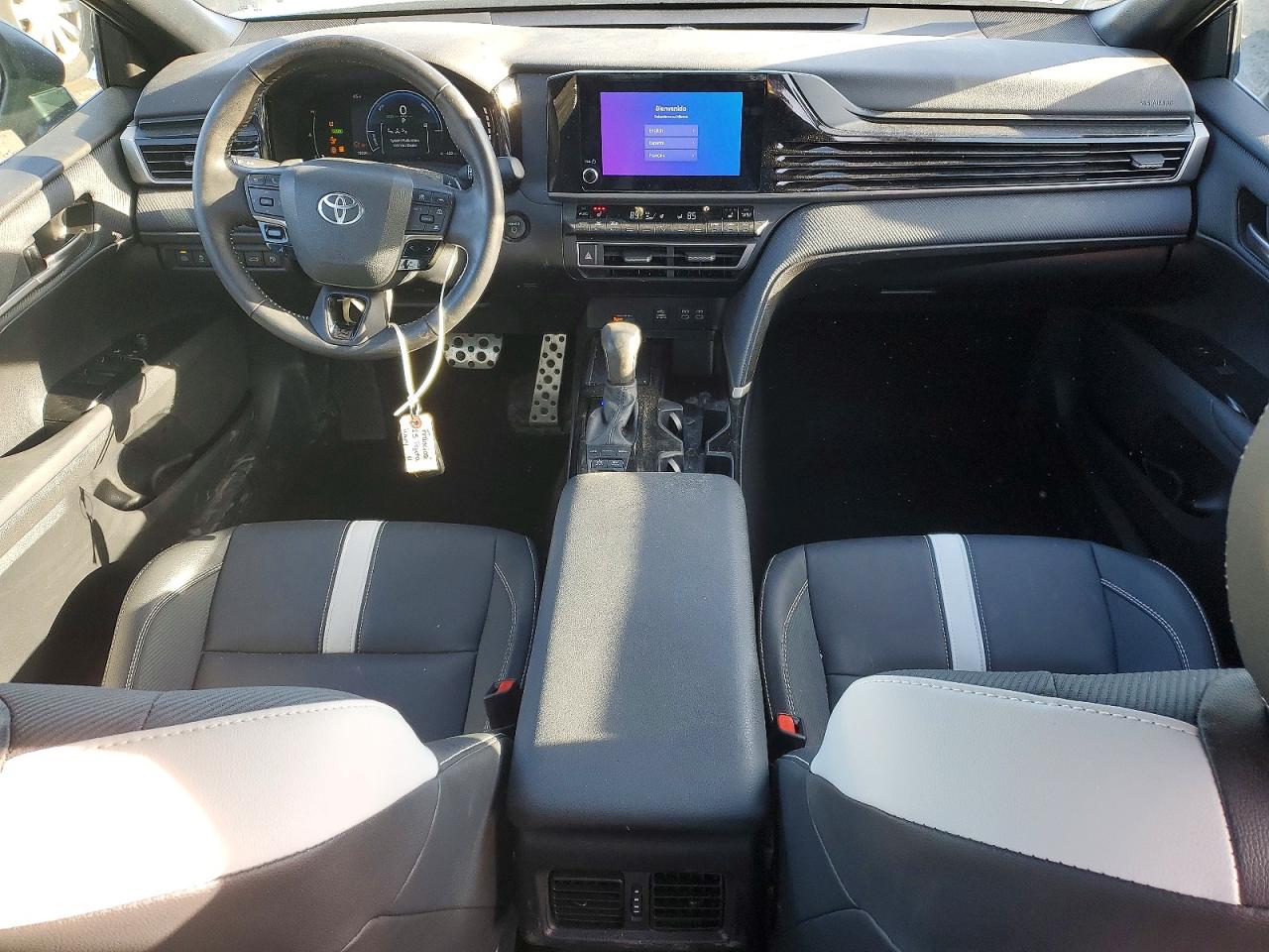 2025 TOYOTA CAMRY XSE photo 8