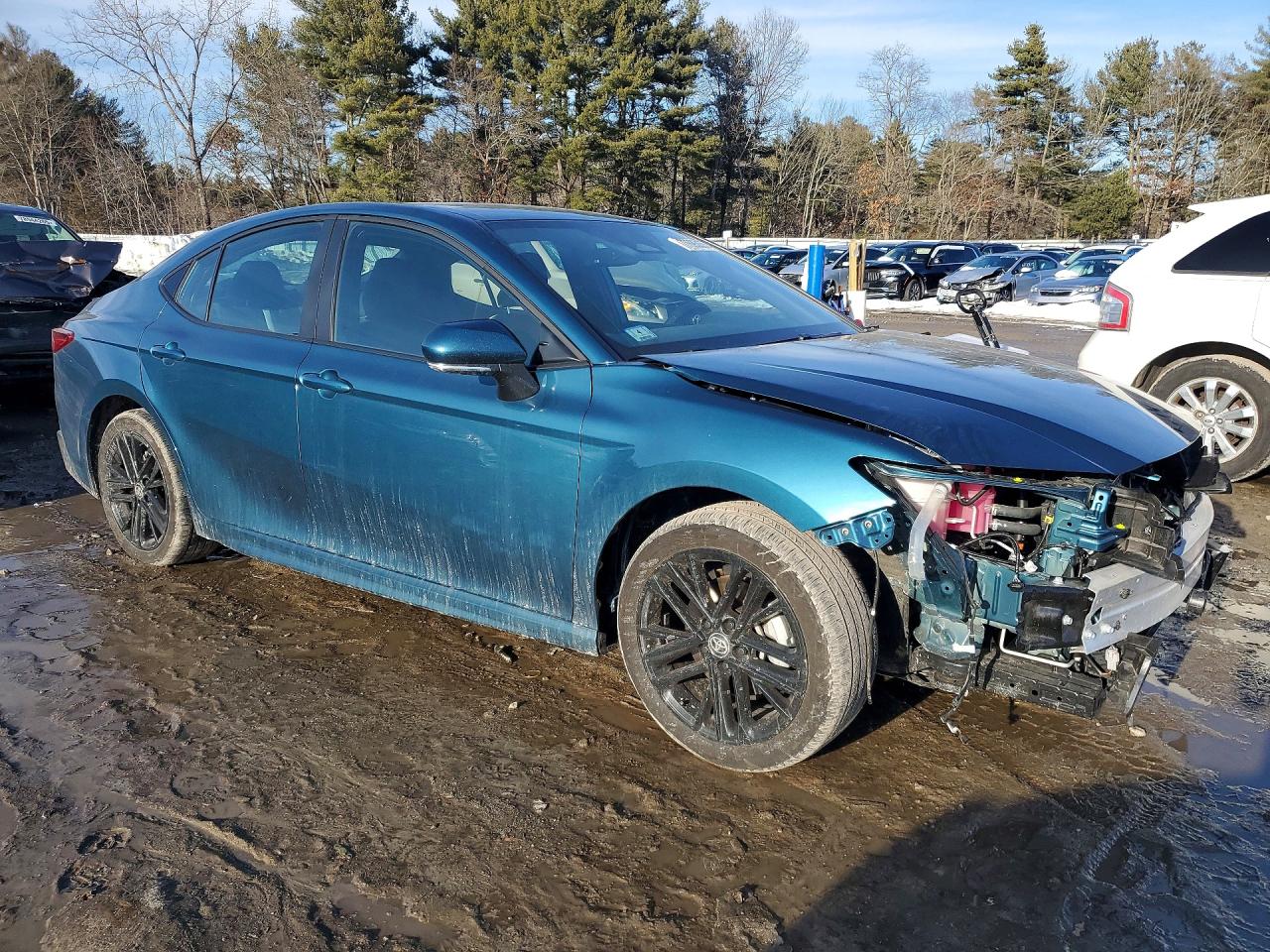 2025 TOYOTA CAMRY XSE photo 4