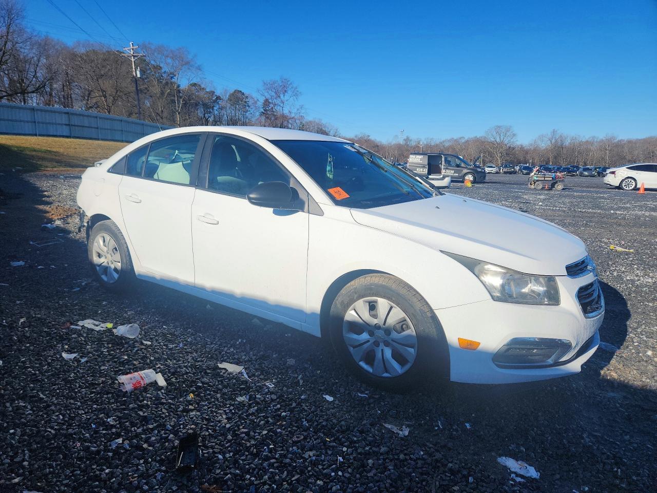 2015 CHEVROLET CRUZE LS photo 4