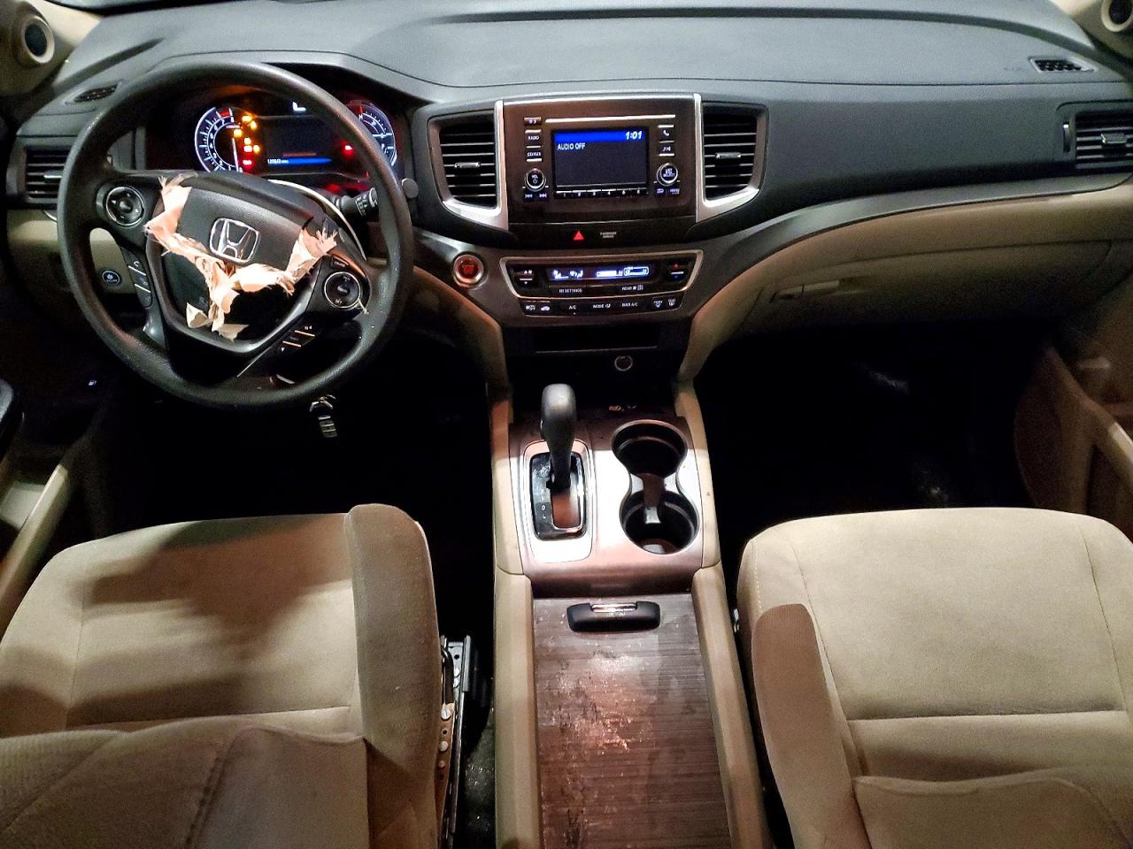 2016 HONDA PILOT LX photo 8
