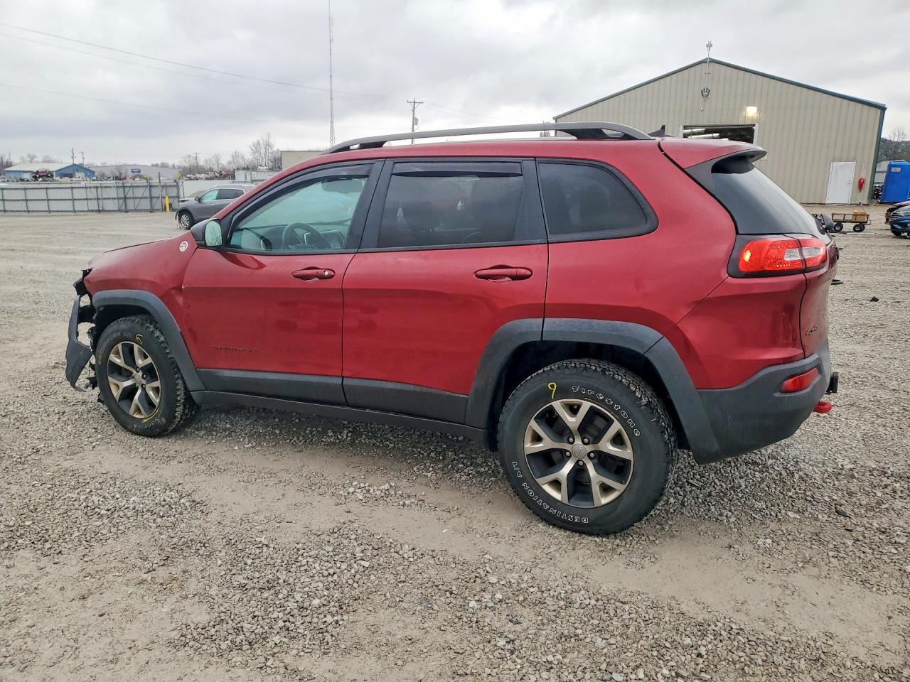 2017 JEEP CHEROKEE TRAILHAWK photo 3
