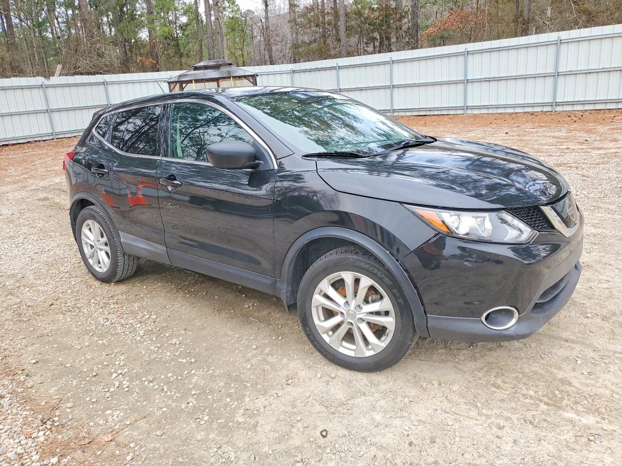 2018 NISSAN ROGUE SPORT S photo 4