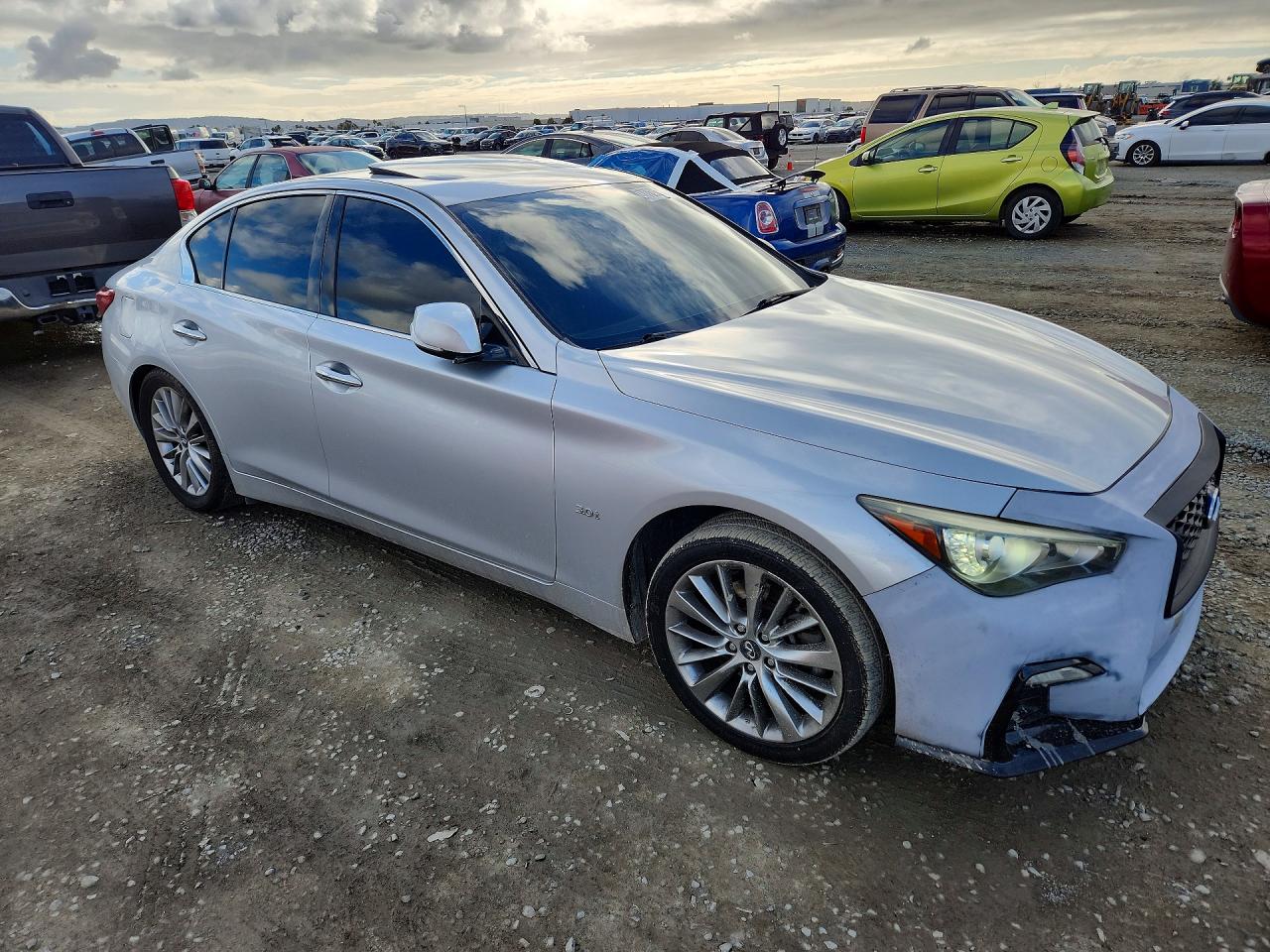 2018 INFINITI Q50 photo 10