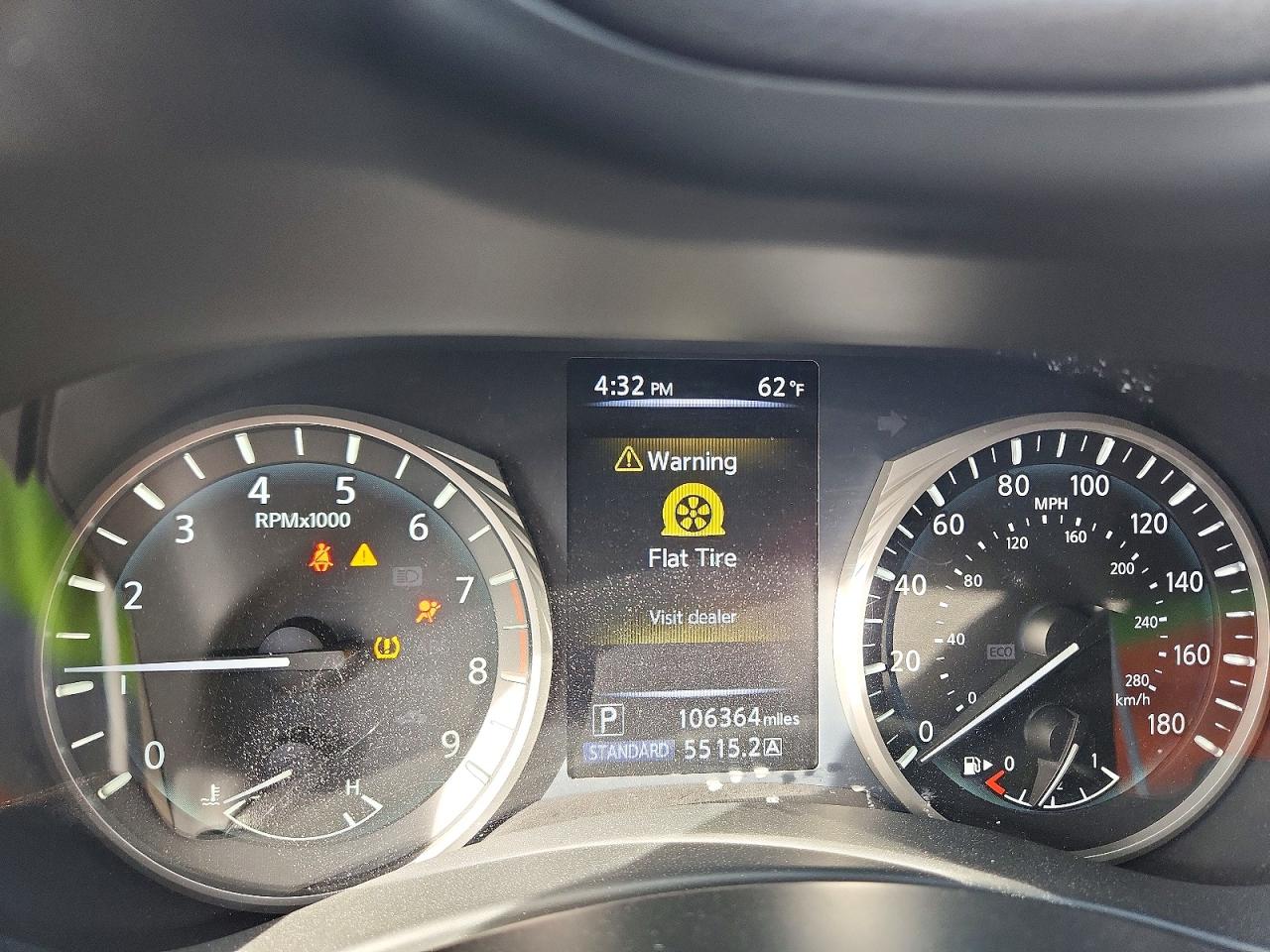 2018 INFINITI Q50 photo 25