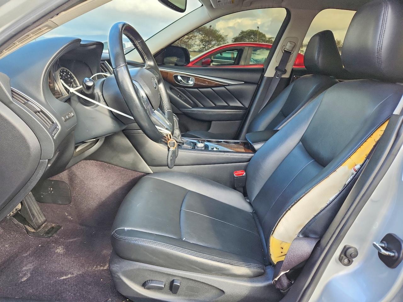 2018 INFINITI Q50 photo 19