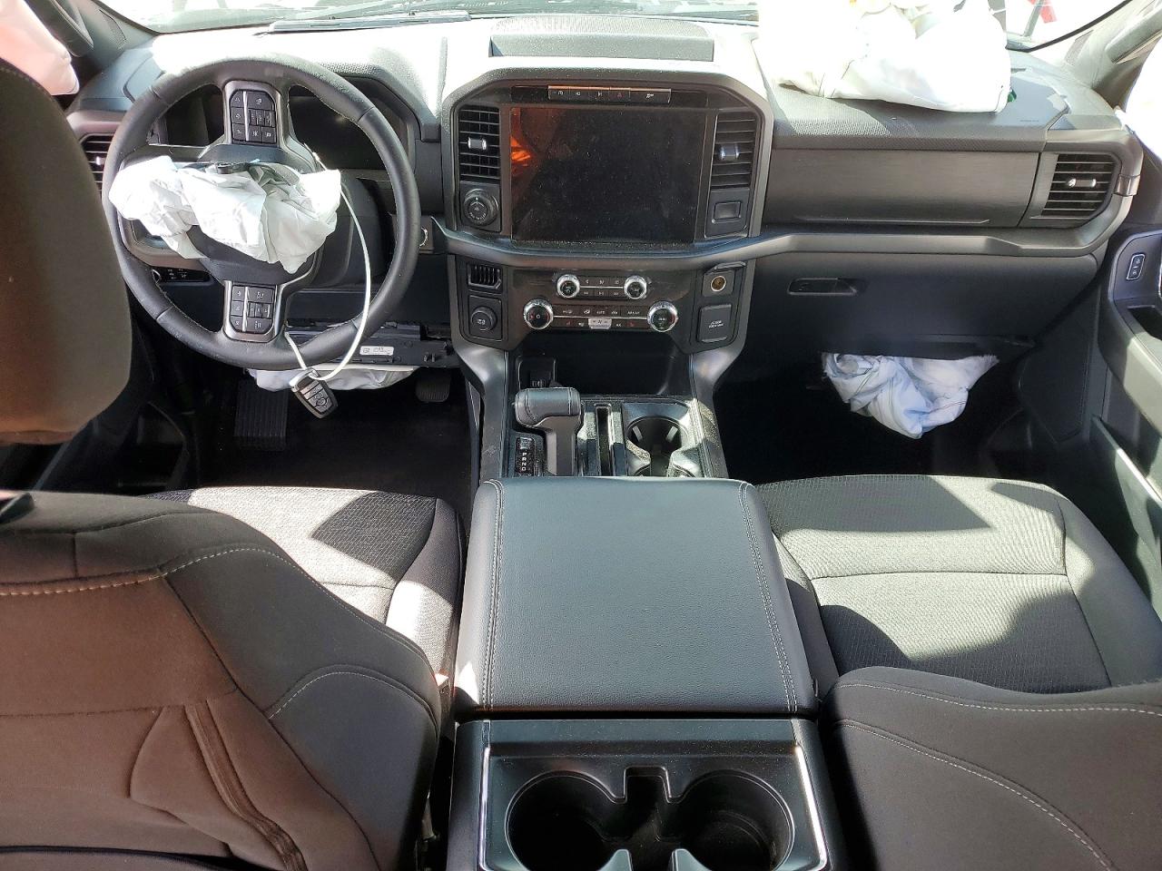 2024 FORD F150 XLT photo 8