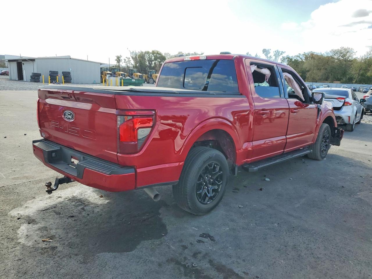 2024 FORD F150 XLT photo 3
