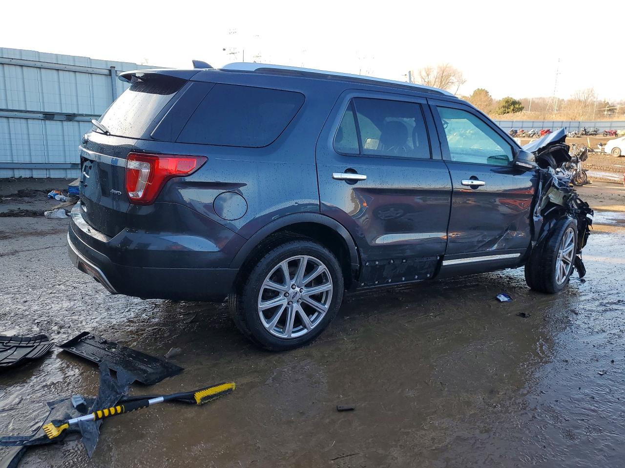 2017 FORD EXPLORER LIMITED photo 3