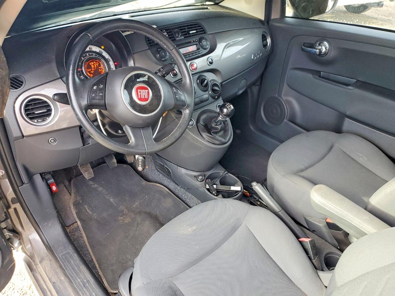 2013 FIAT 500 POP photo 22