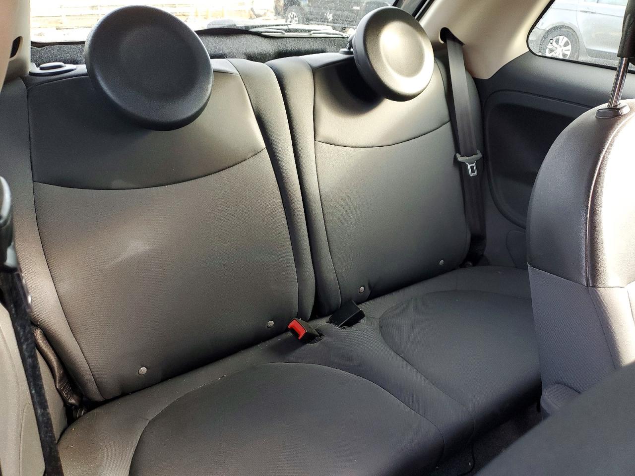 2013 FIAT 500 POP photo 28