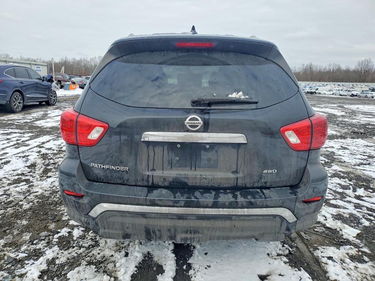 2020 NISSAN PATHFINDER S photo 16