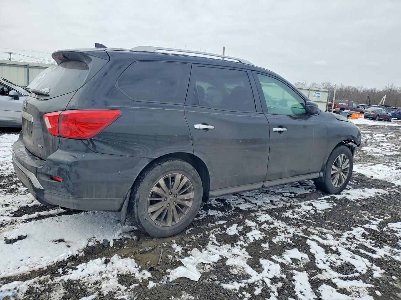 2020 NISSAN PATHFINDER S photo 7