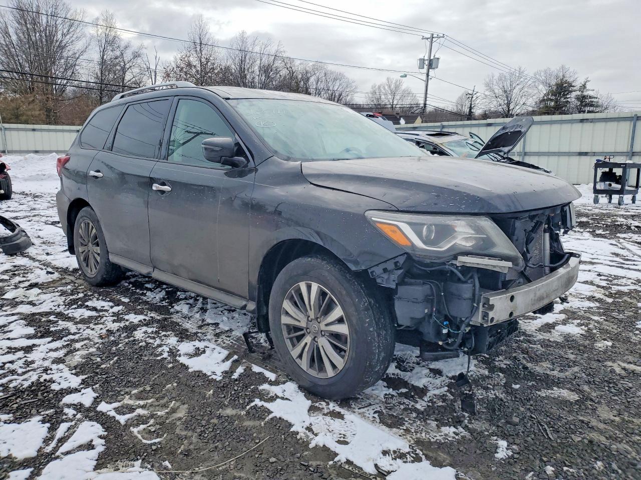 2020 NISSAN PATHFINDER S photo 10