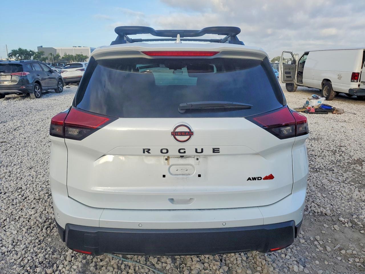 2025 NISSAN ROGUE ROCK CREEK photo 6
