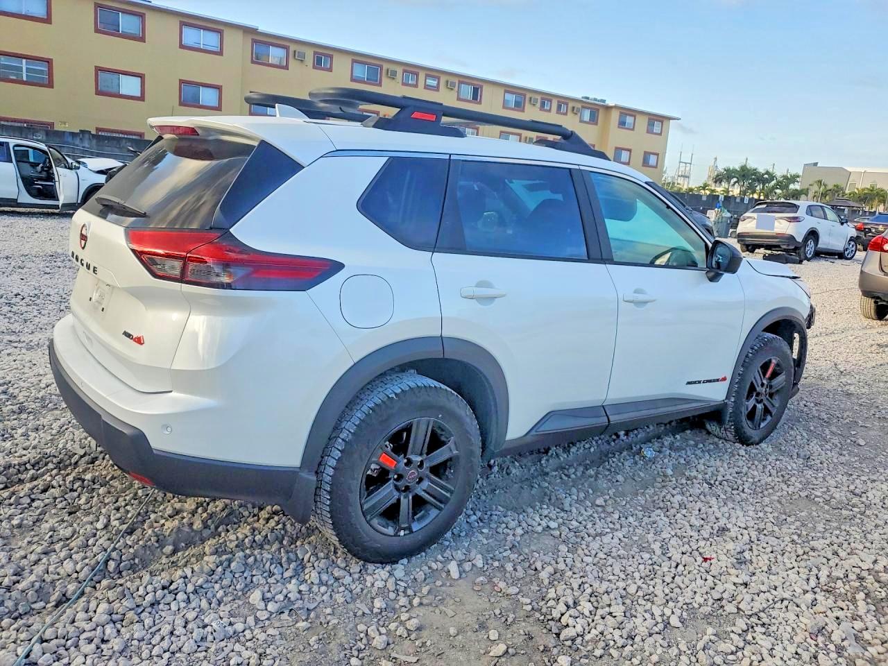 2025 NISSAN ROGUE ROCK CREEK photo 3