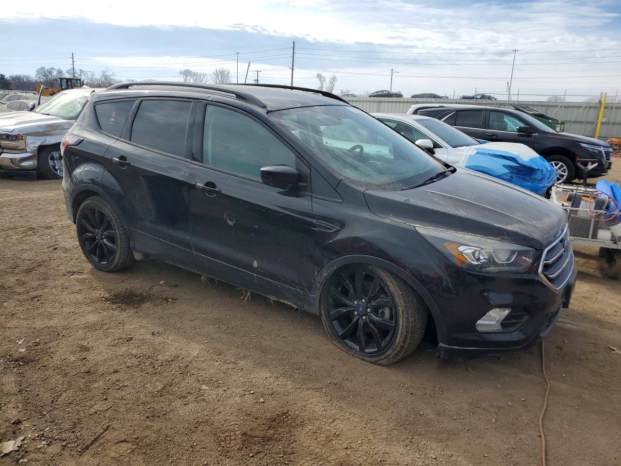 2018 FORD ESCAPE SE photo 4