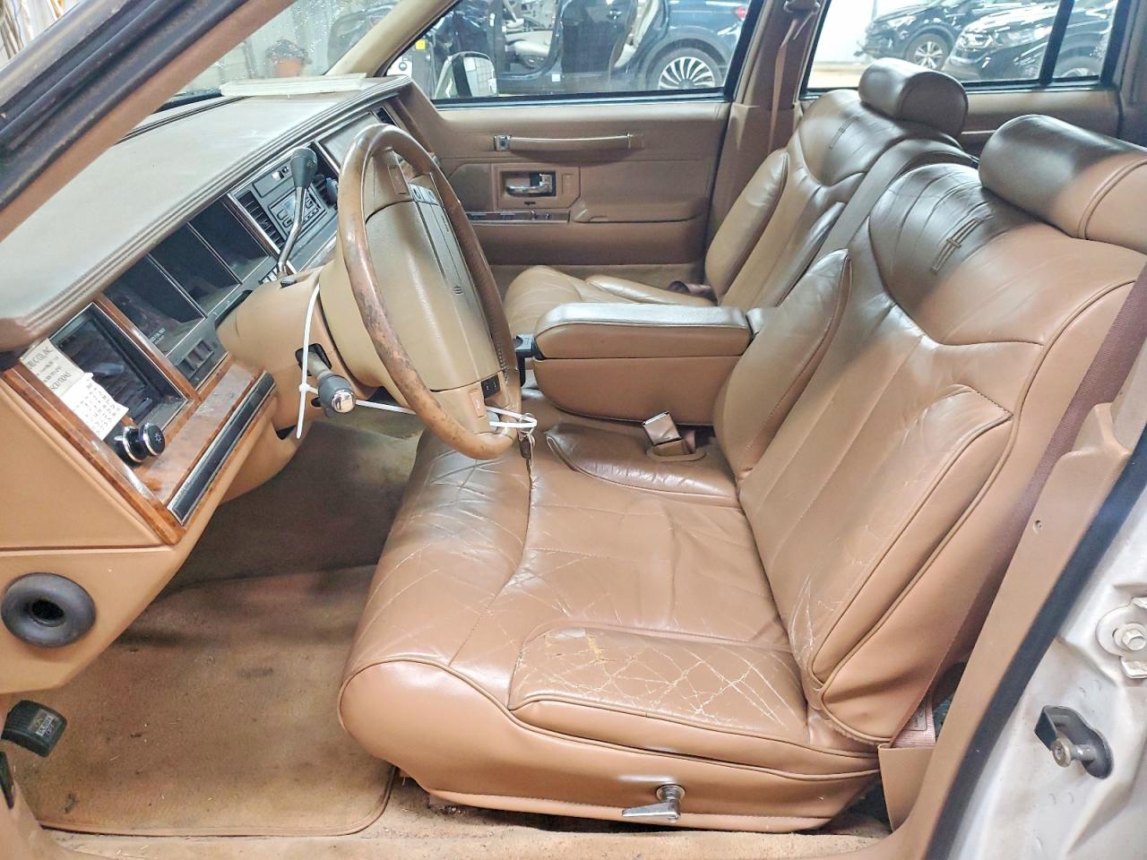 1994 LINCOLN TOWN CAR SIGNATURE photo 13