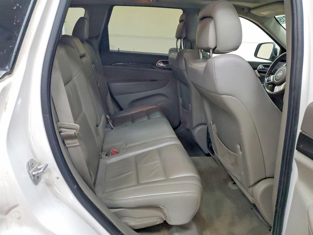 2011 JEEP GRAND CHEROKEE LAREDO photo 31