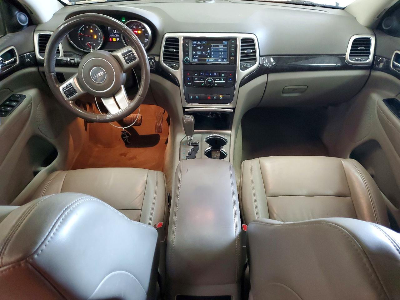2011 JEEP GRAND CHEROKEE LAREDO photo 22