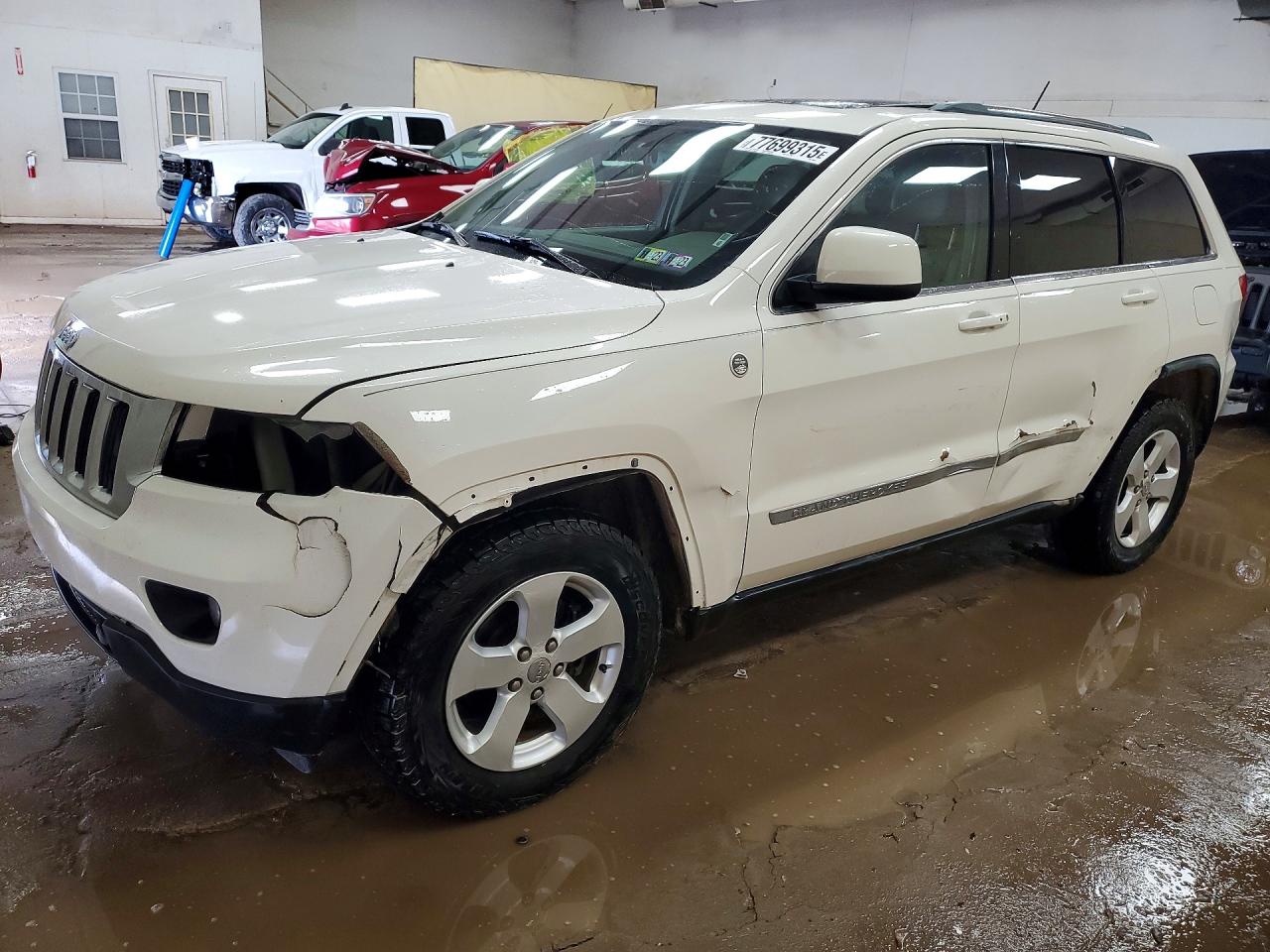 2011 JEEP GRAND CHEROKEE