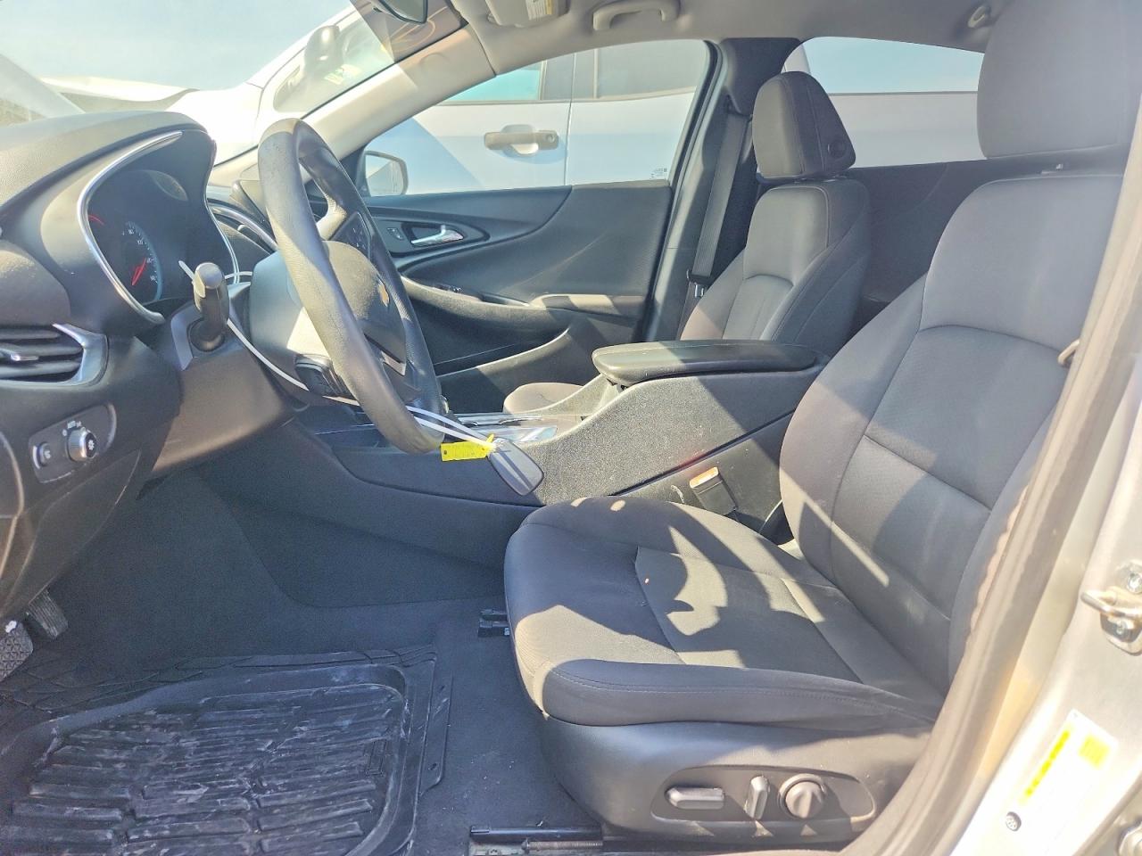 2021 CHEVROLET MALIBU LT photo 13
