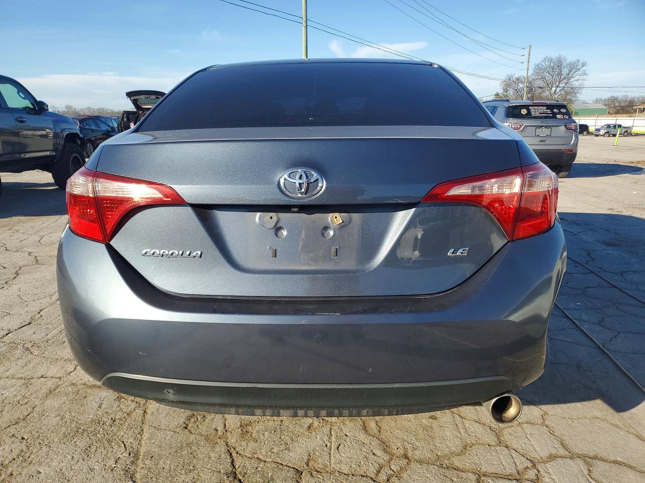2018 TOYOTA COROLLA L photo 11