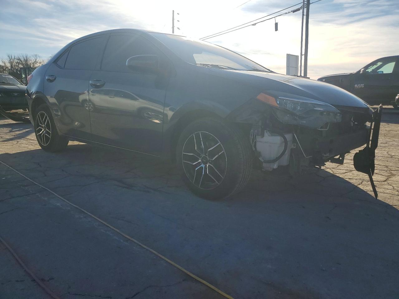2018 TOYOTA COROLLA L photo 7