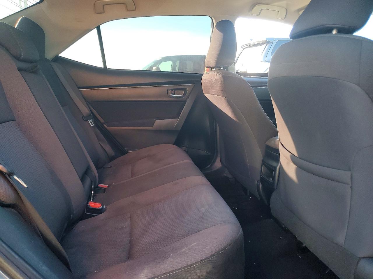 2018 TOYOTA COROLLA L photo 19