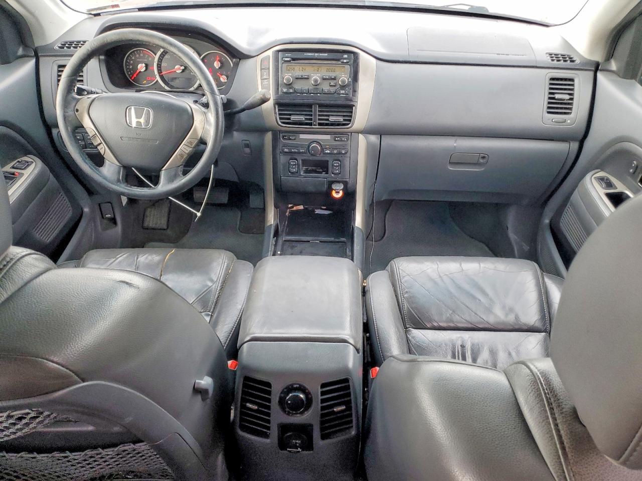 2008 HONDA PILOT photo 8