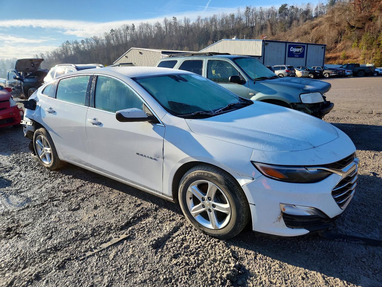 2023 CHEVROLET MALIBU LS photo 4