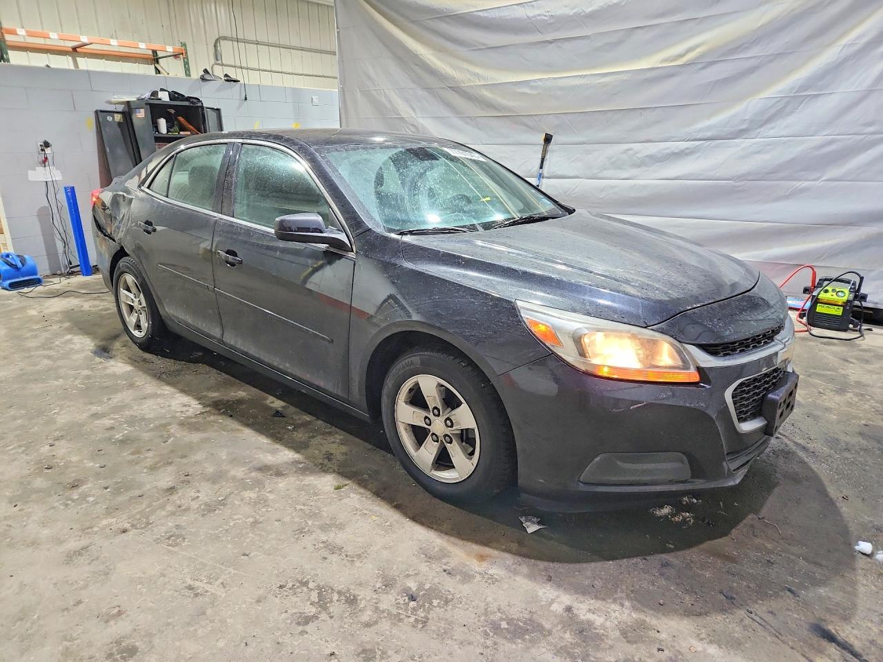 2014 CHEVROLET MALIBU LS photo 4