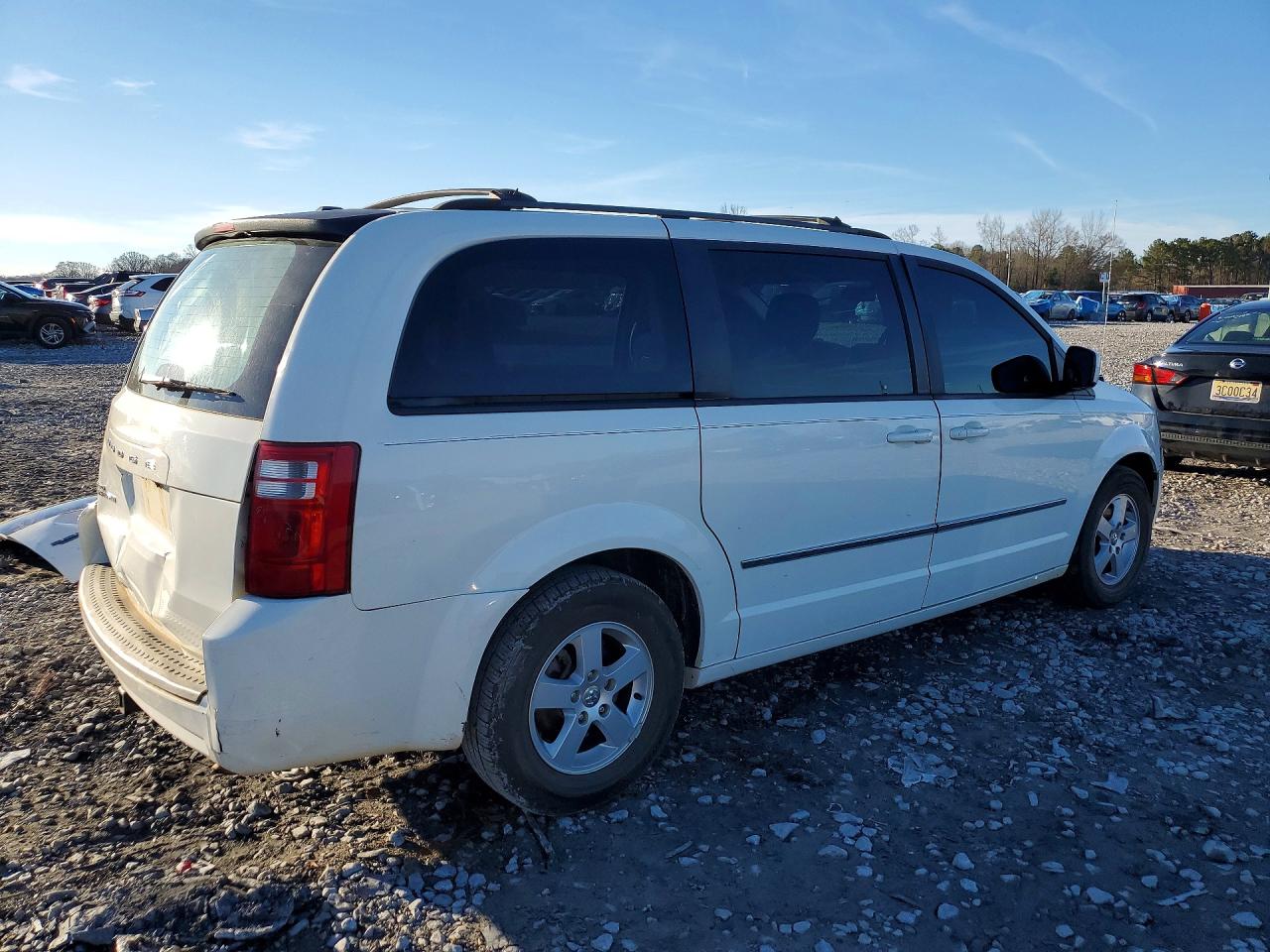 2010 DODGE GRAND CARAVAN SXT photo 5