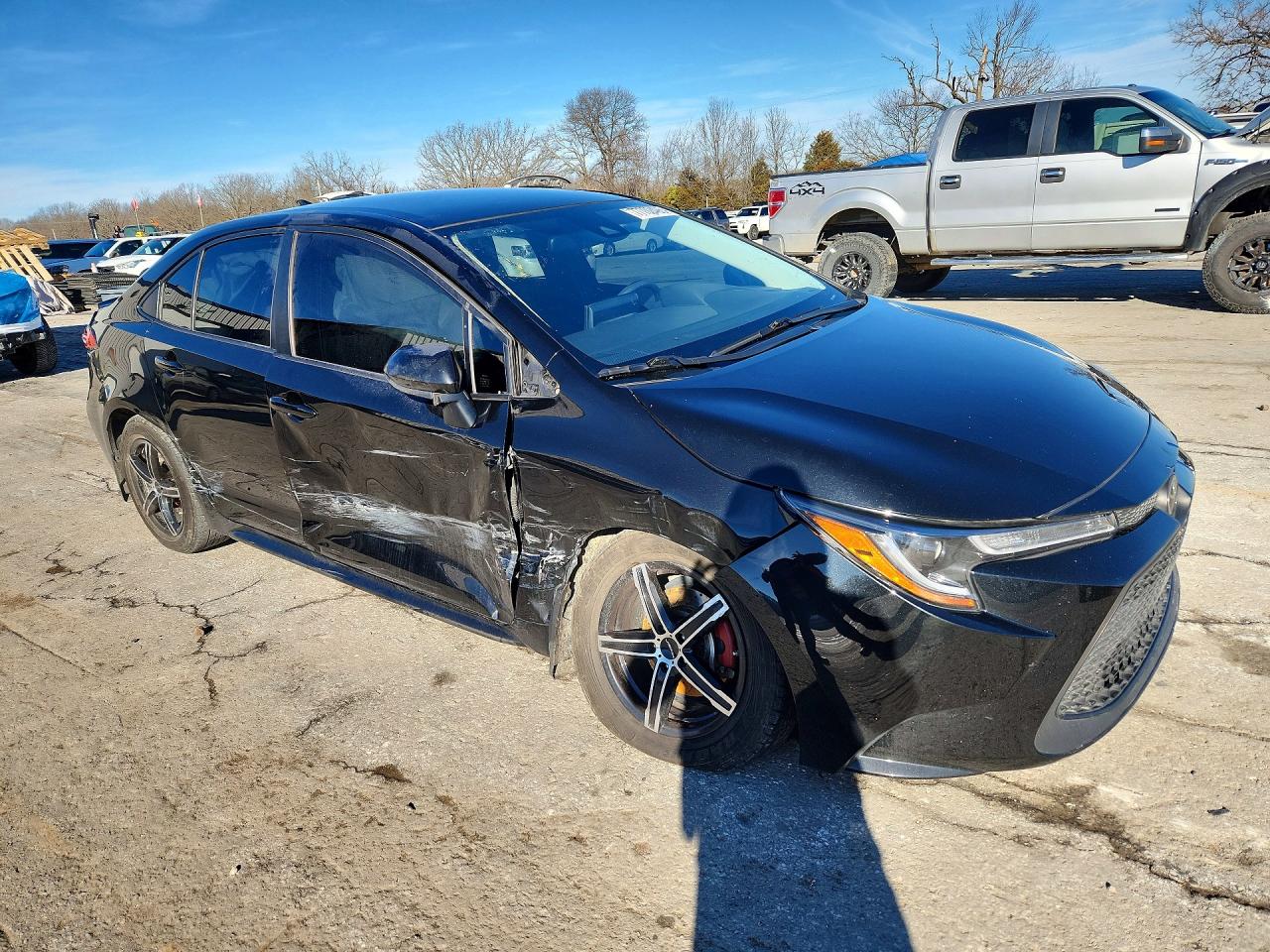 2022 TOYOTA COROLLA LE photo 4