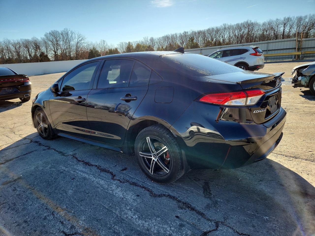 2022 TOYOTA COROLLA LE photo 2