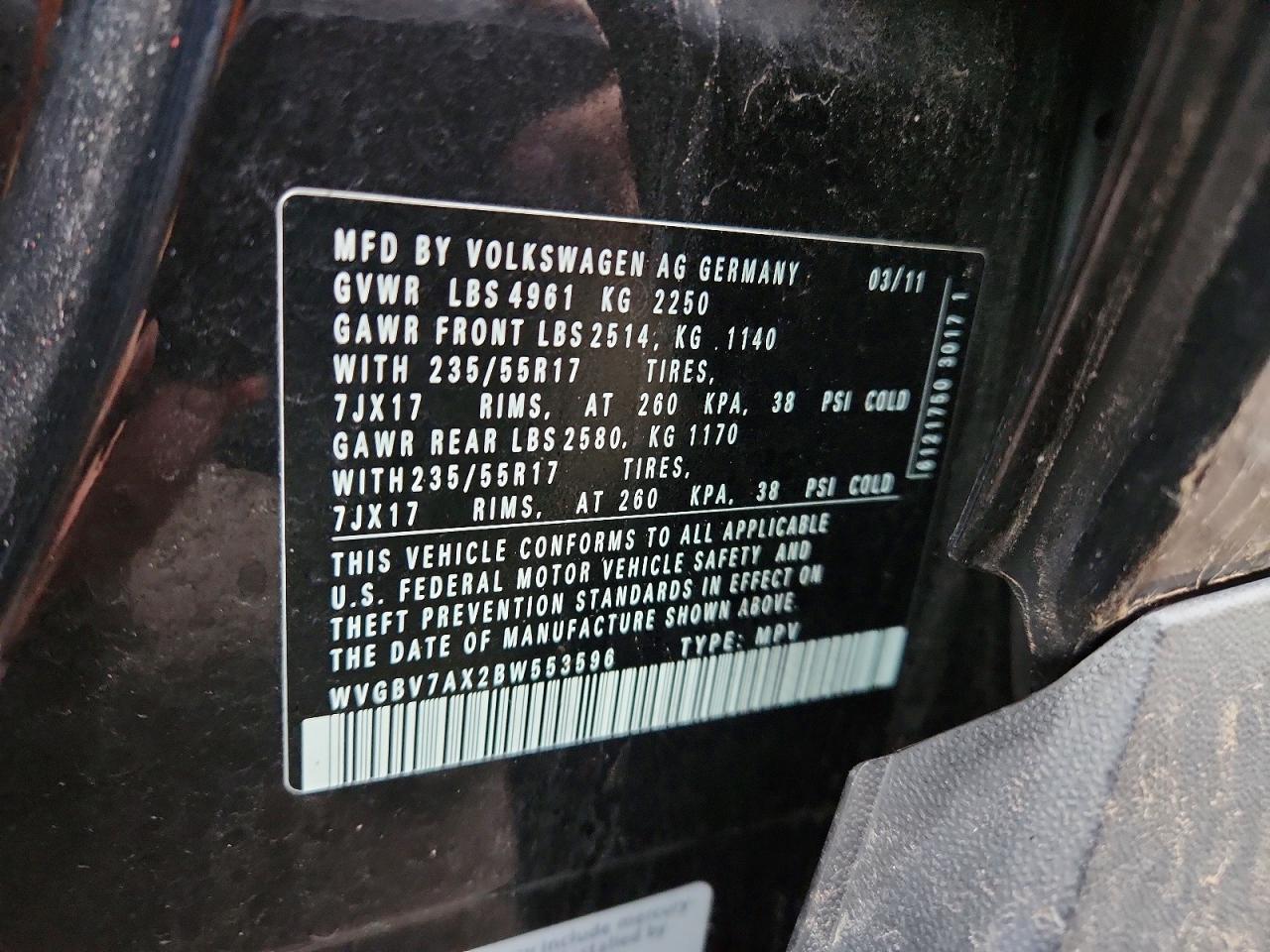 2011 VOLKSWAGEN TIGUAN S photo 13