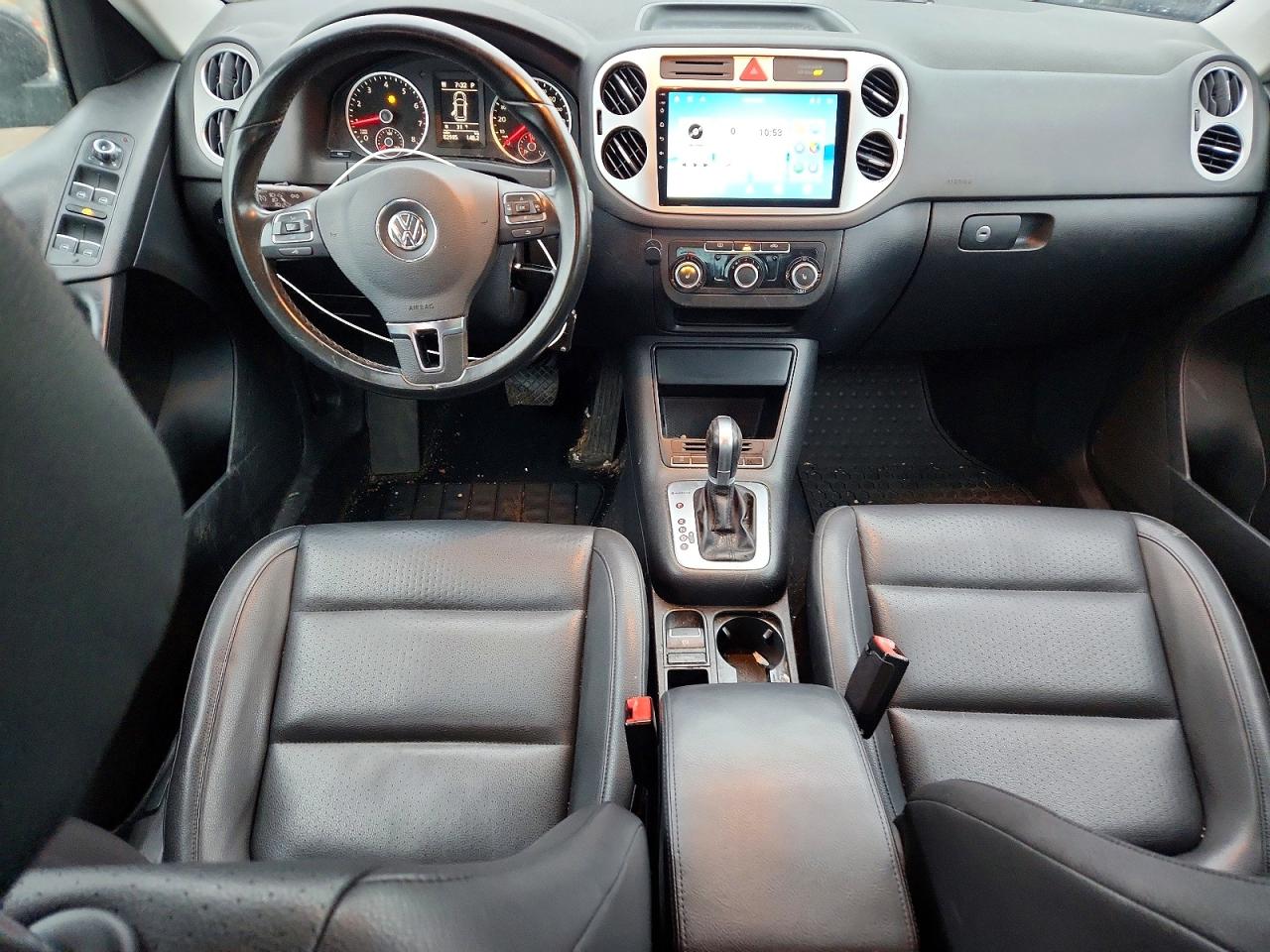 2011 VOLKSWAGEN TIGUAN S photo 8