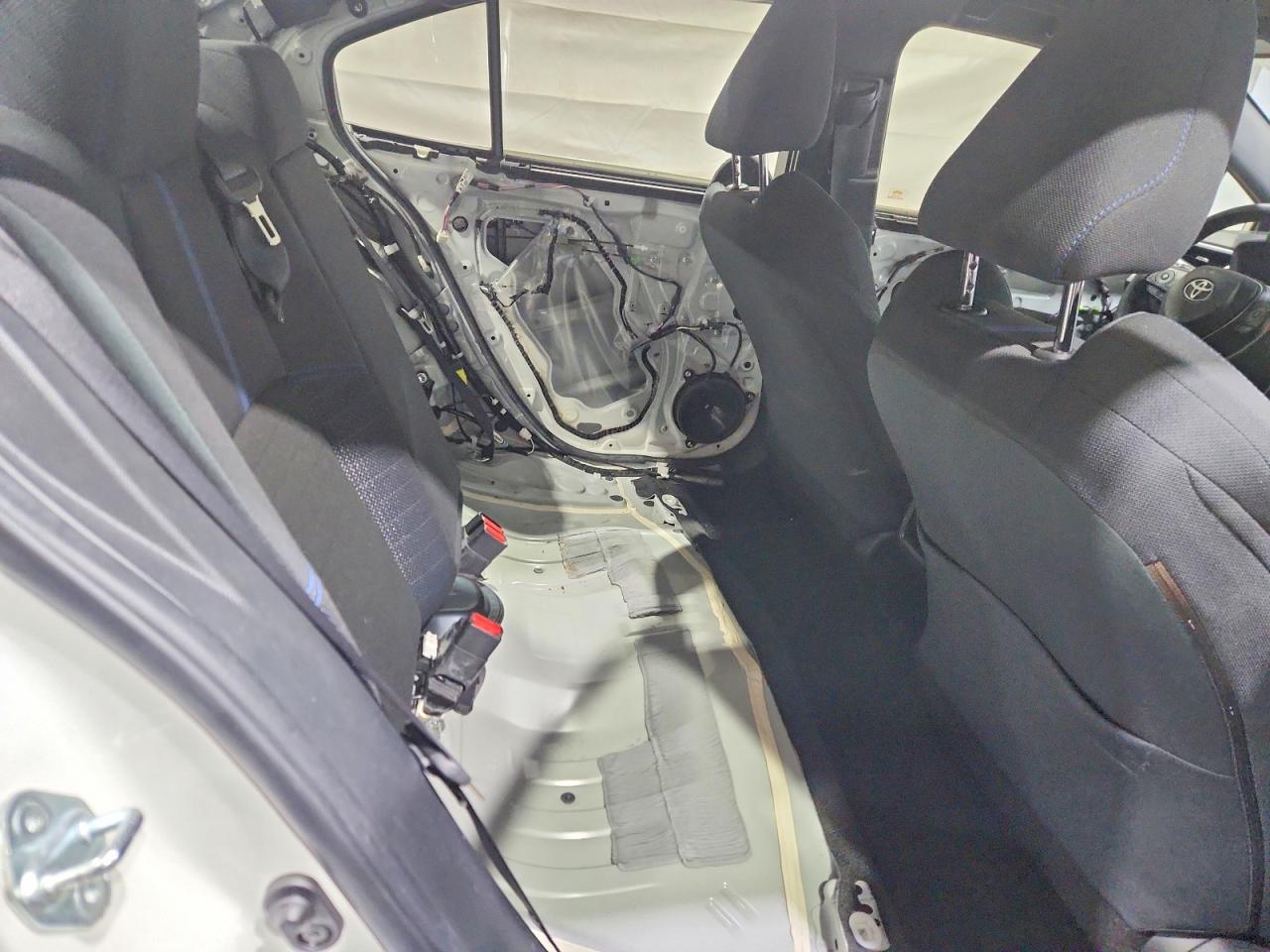 2020 TOYOTA COROLLA SE photo 10