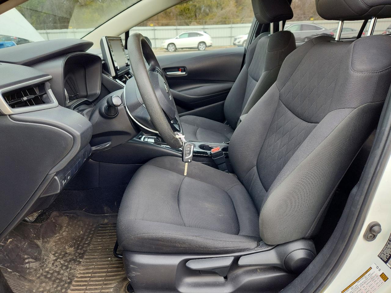 2021 TOYOTA COROLLA LE photo 7