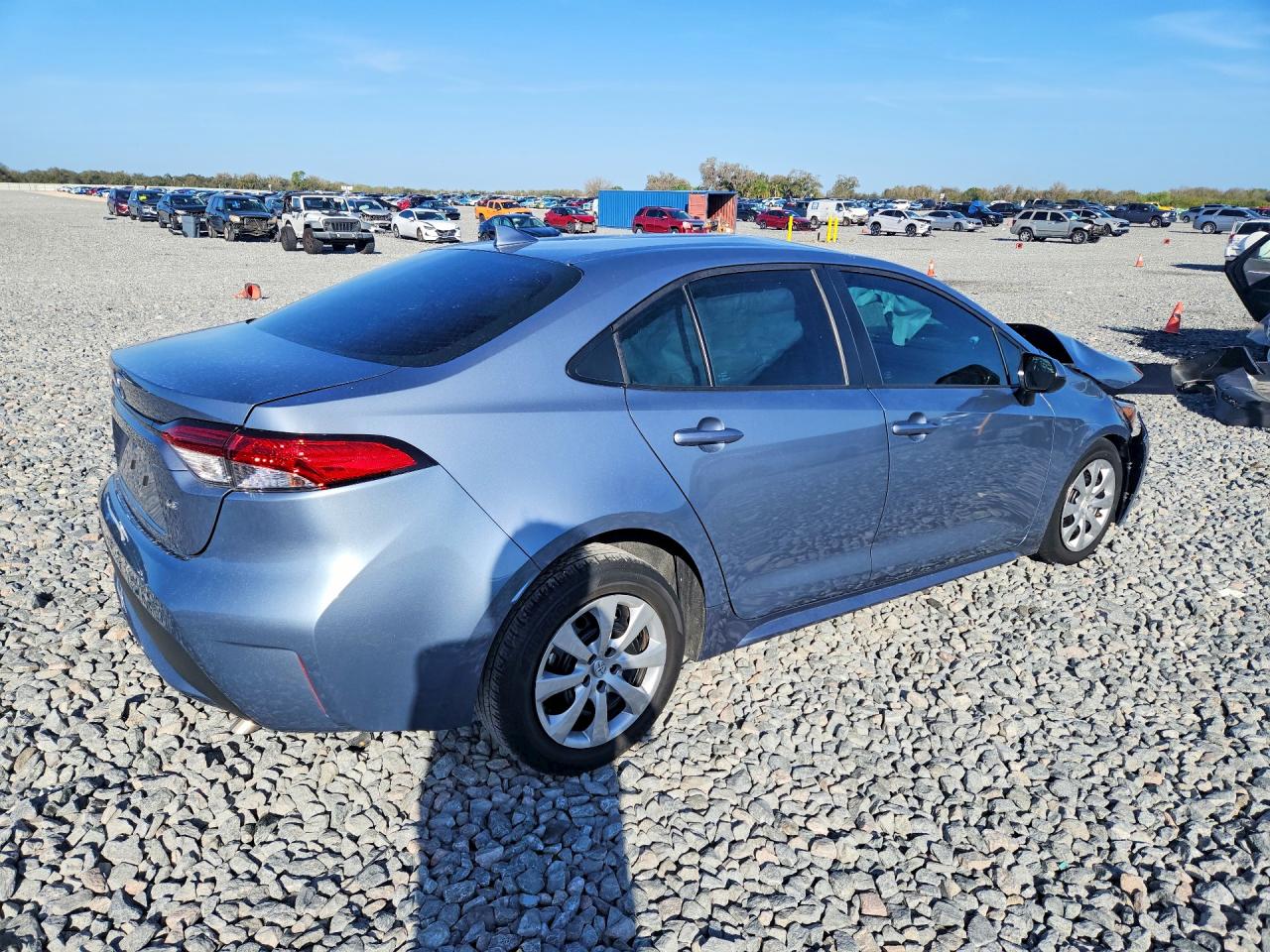 2022 TOYOTA COROLLA LE photo 5