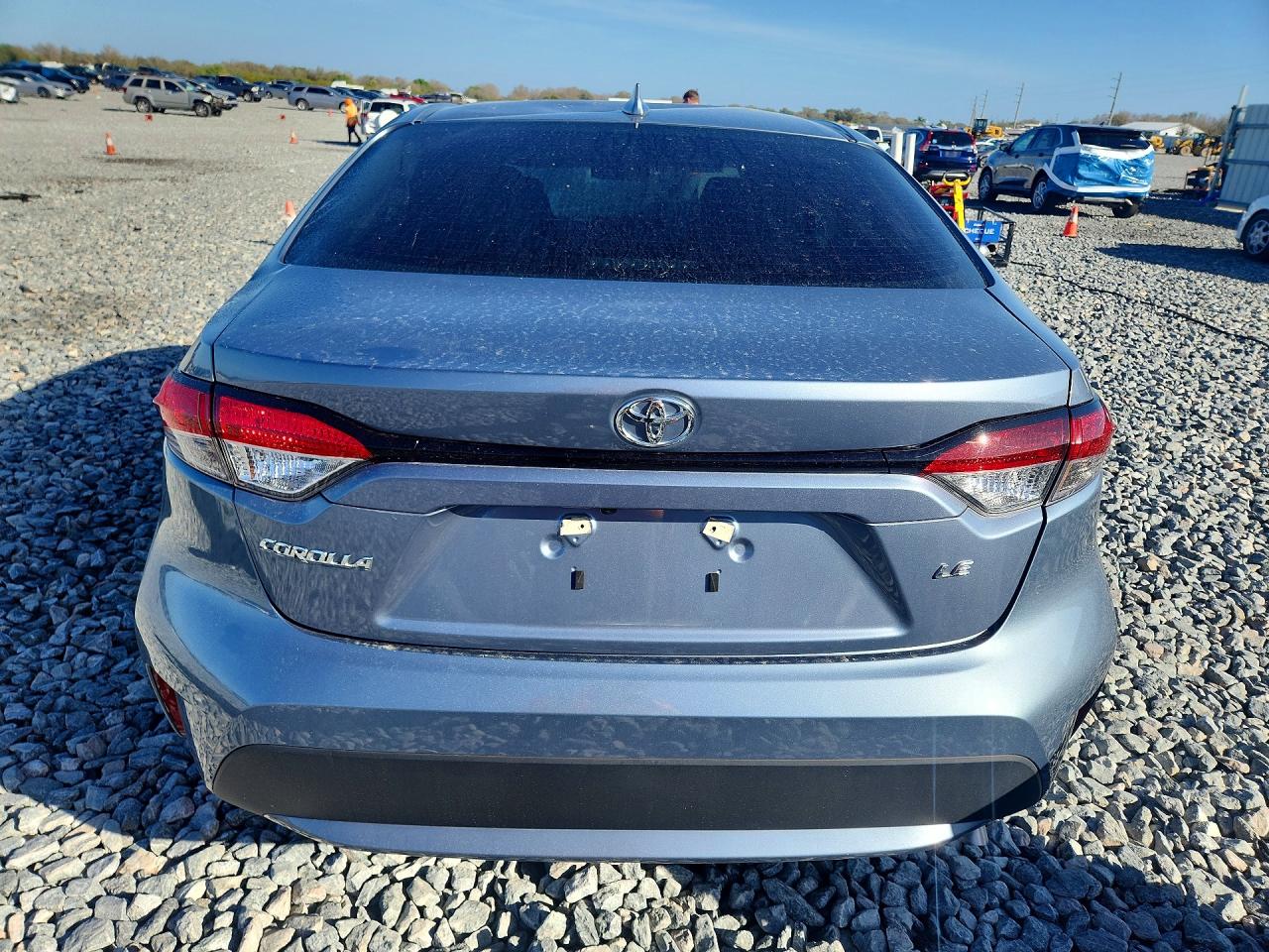 2022 TOYOTA COROLLA LE photo 11