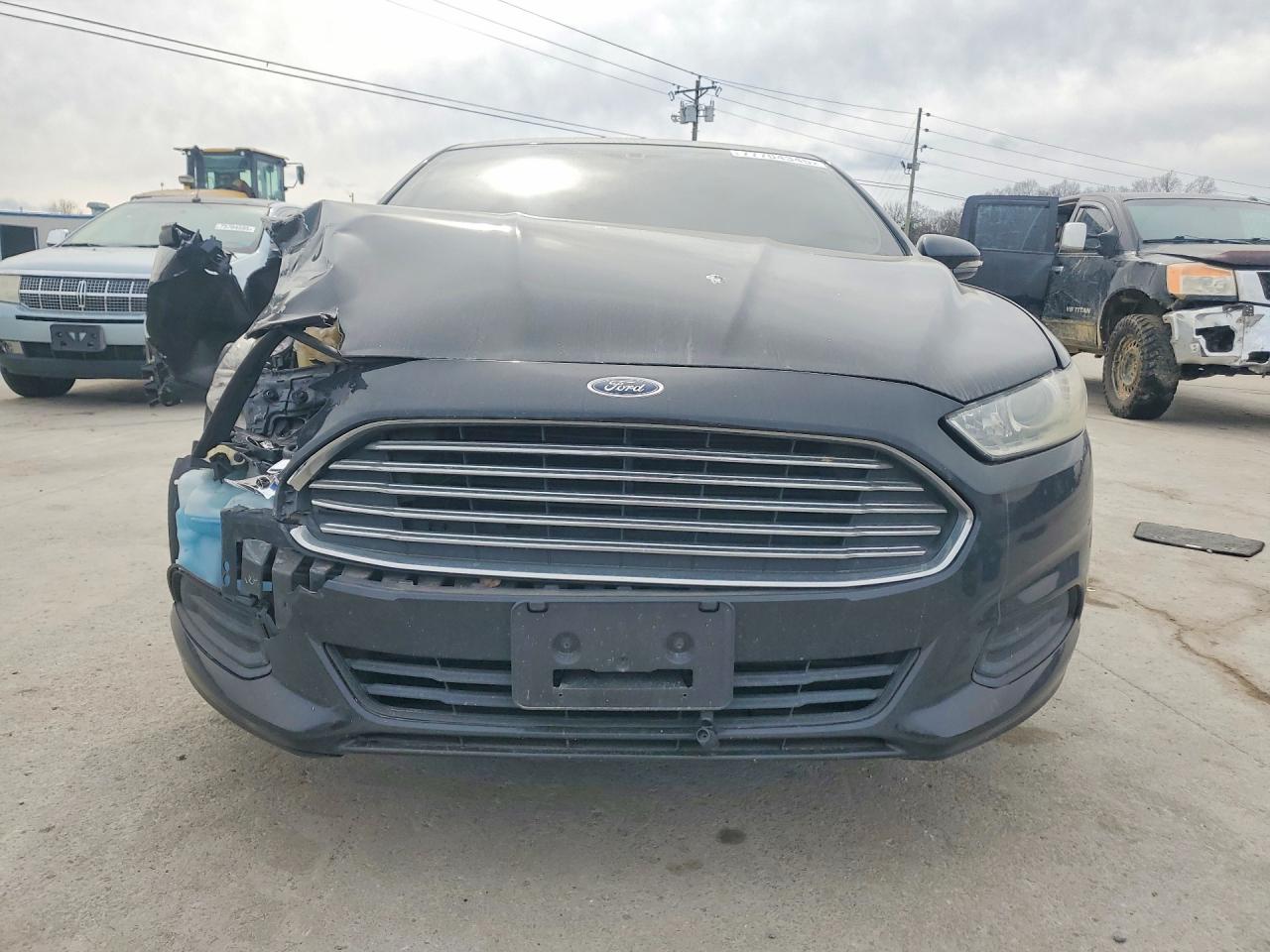 2014 FORD FUSION SE photo 5