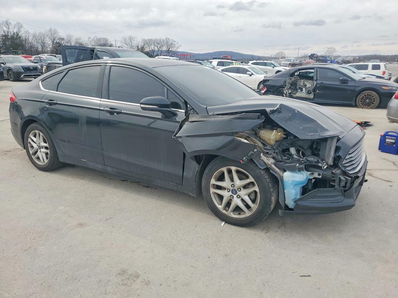 2014 FORD FUSION SE photo 4
