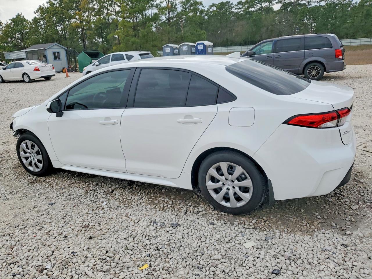 2025 TOYOTA COROLLA LE photo 2